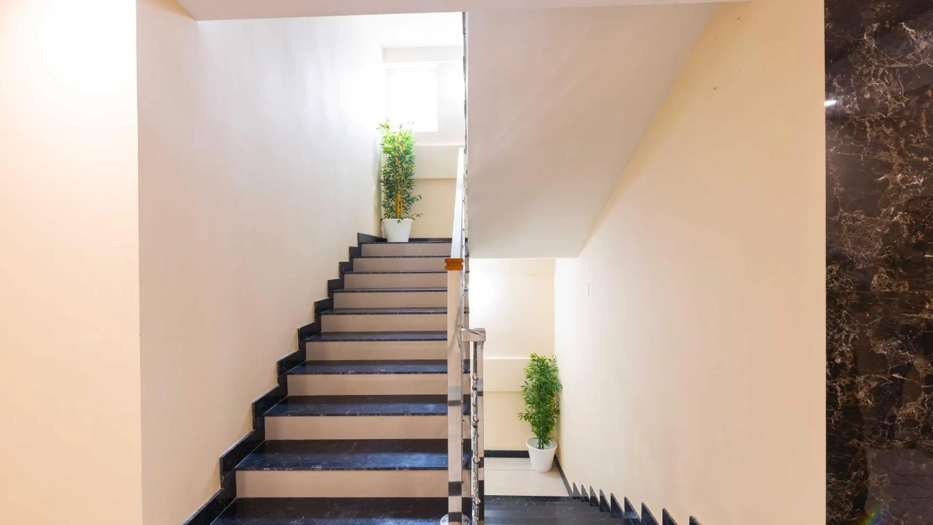 Treebo Airsuite Airport Hotel Kochi 3*,  India
