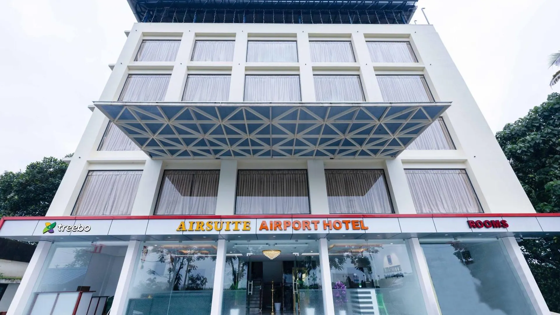 Treebo Airsuite Airport Hotel Kochi