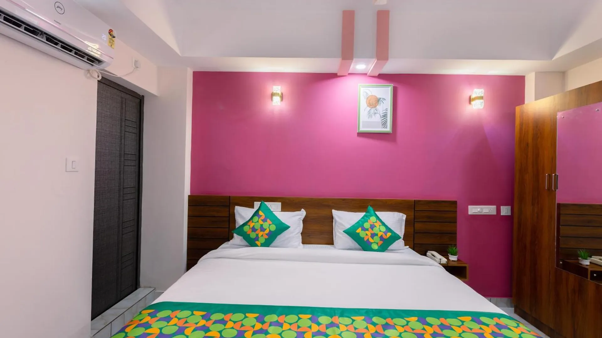 Treebo Airsuite Airport Hotel Kochi